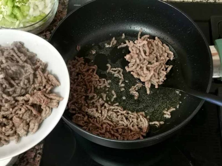 Retira la carne picada