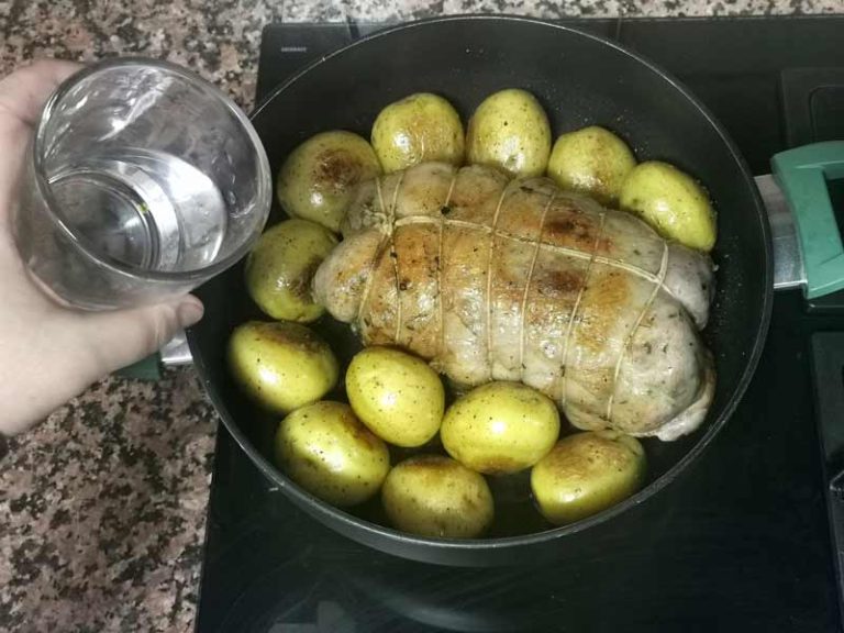 Ponemos cordero y agua