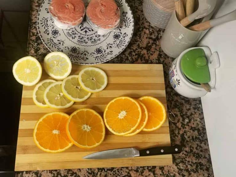 Cortar rodajas limon y naranja