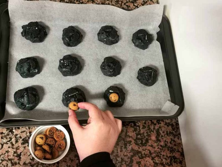 Hacer bolitas y decorar