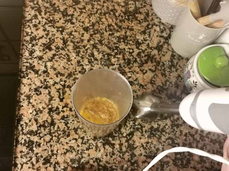 Triturar salsa